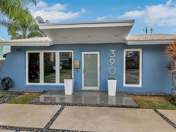 2nd image of 390 NE 10th Avenue