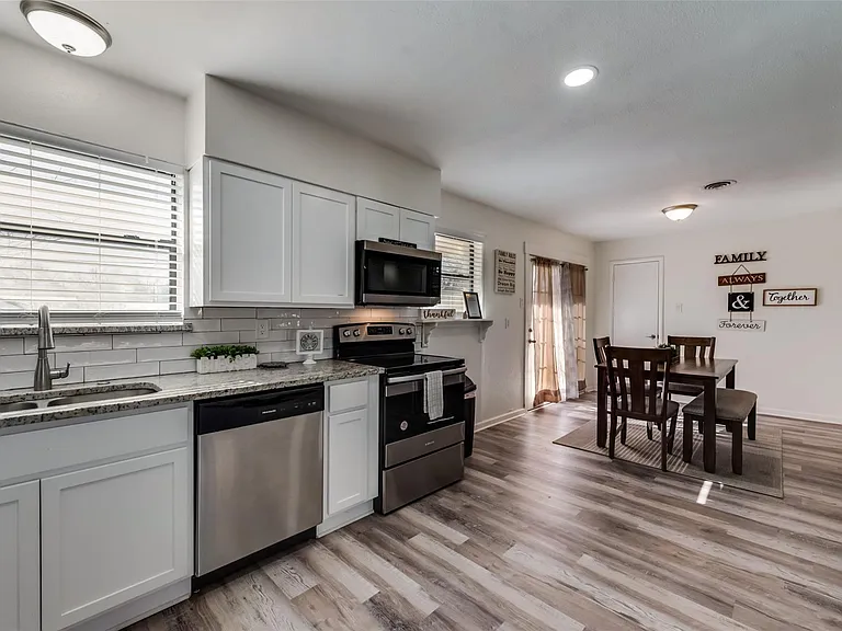 2000 Melissa St — Photo 15