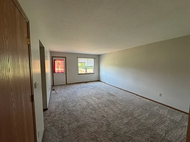 305 Cleveland Ave — Photo 7