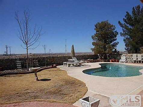 5th image of 545 Dorsey Dr