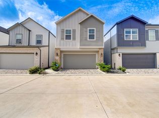 8411 Arden Valley Ln, Houston, TX 77063