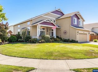 3202 Oxford St, Woodburn, OR 97071