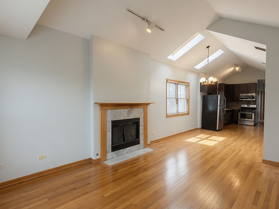 1st image of 1340 N Campbell Ave #3F