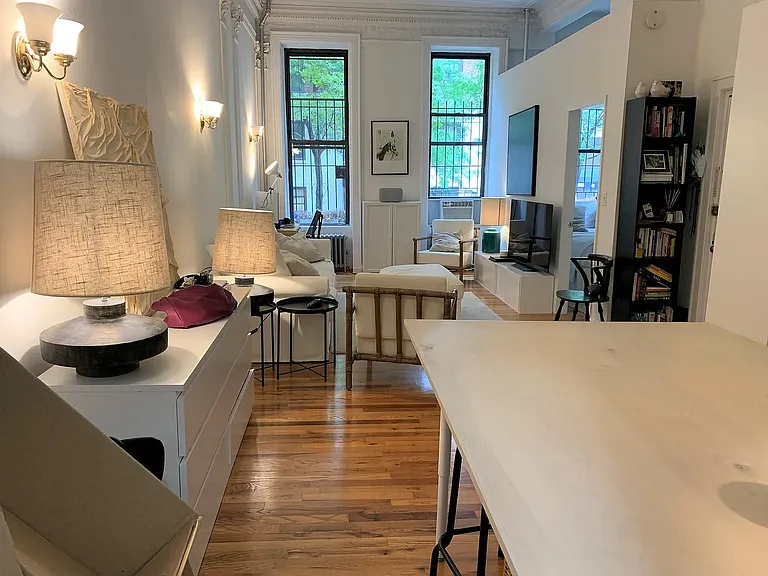 150 W 73rd St #3 — Photo 1