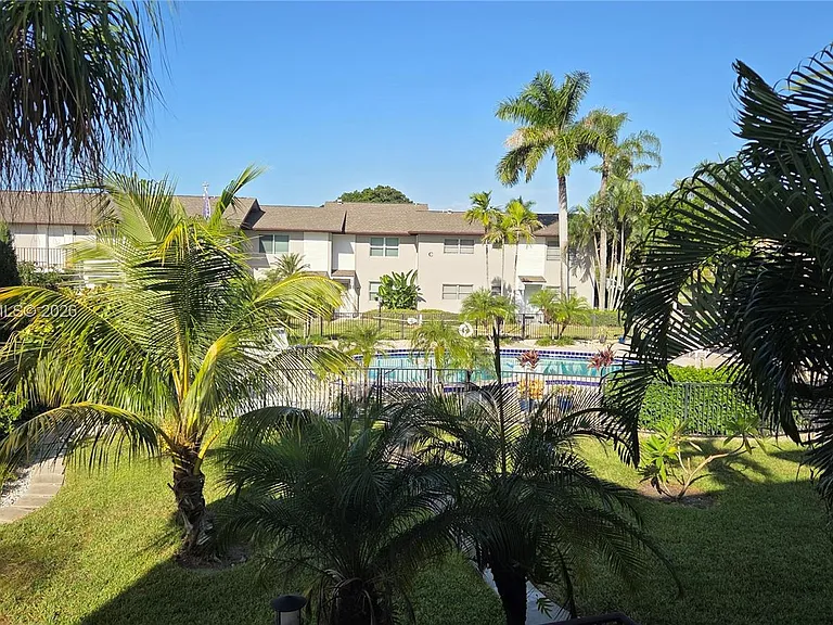 180 Cypress Way E #E230 — Photo 27