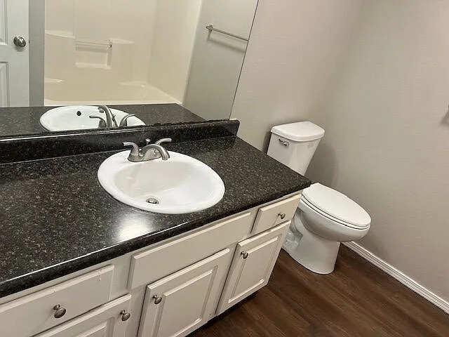 Sherwood Village Apartments — Photo 22