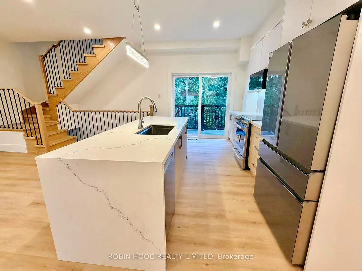 4 bed, $5,200 — Photo 4