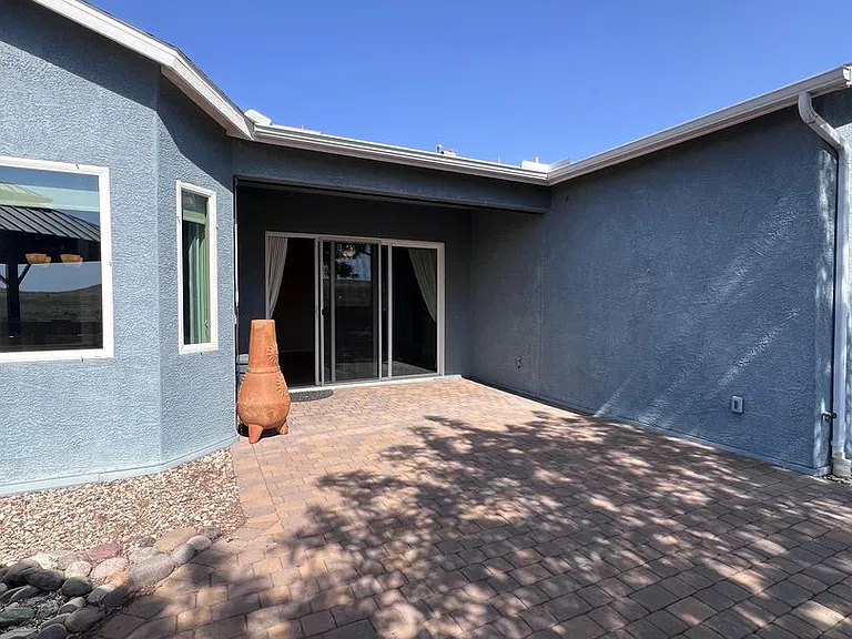 725 N Villa St — Photo 16