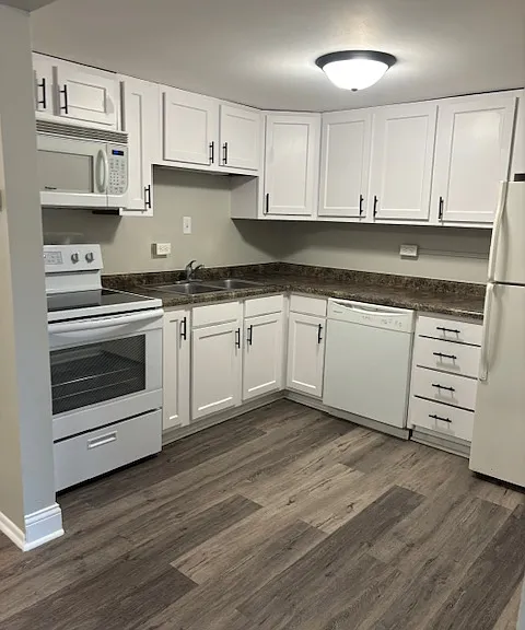 1103 Evans Ave #2B — Photo 2