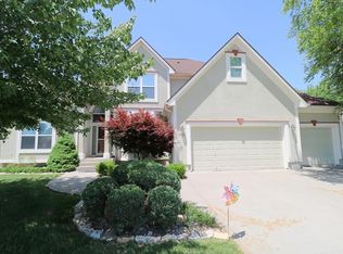3036 S Fallbrook Ct, Blue Springs, MO 64015