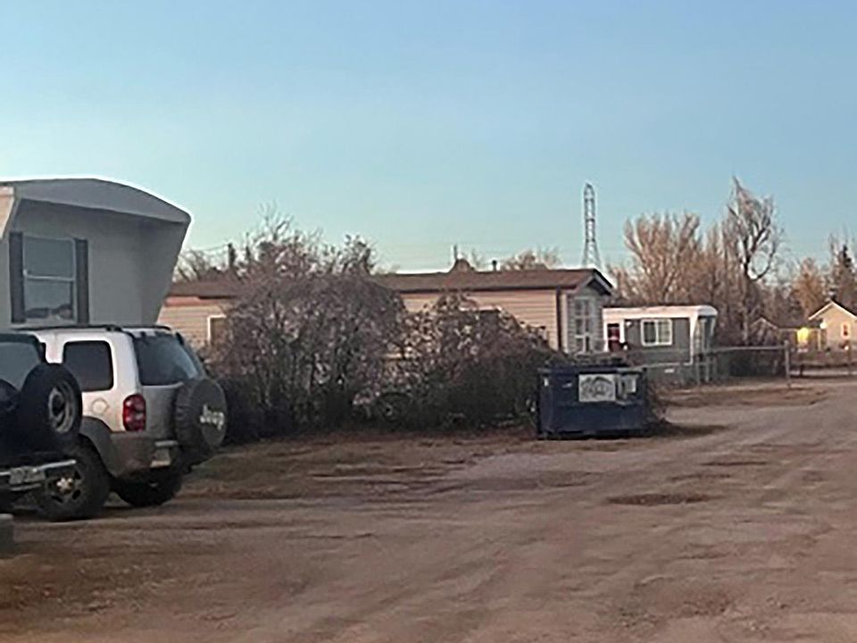 2nd image of 818 Gopp Ct