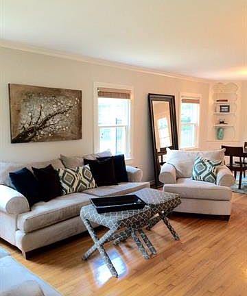2nd image of 9021 Forest Hills Blvd