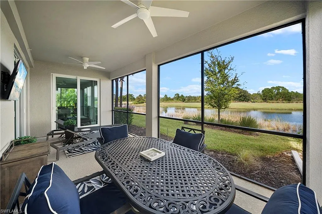 3 bed, 2.0 bath, 1931 sqft, $9,750 — Photo 3