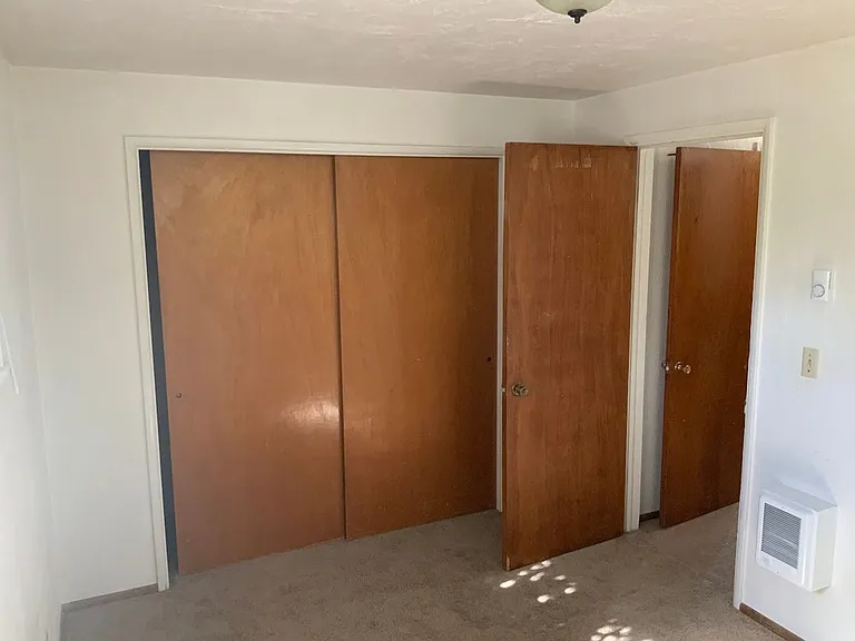 2358 Crescent Ave — Photo 9