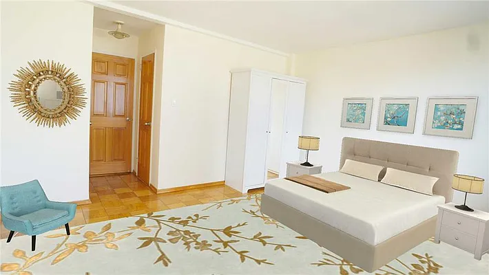 Sold by R New York | media 3