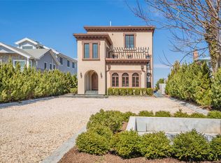 104 Asharoken Ave, Northport, NY 11768