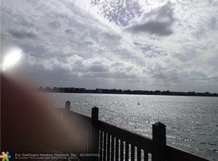 114 Lake Emerald Dr APT 102, Oakland Park, FL 33309