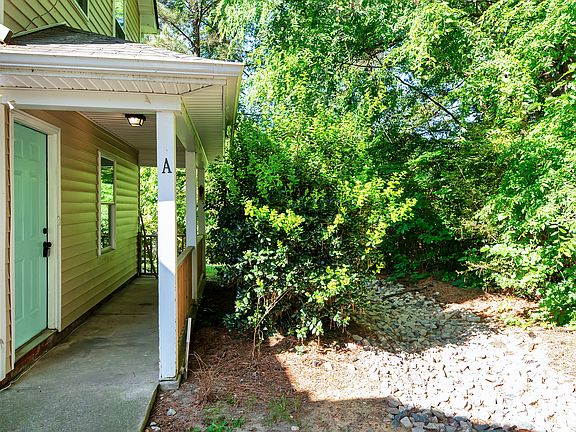 Private entrance and front porch