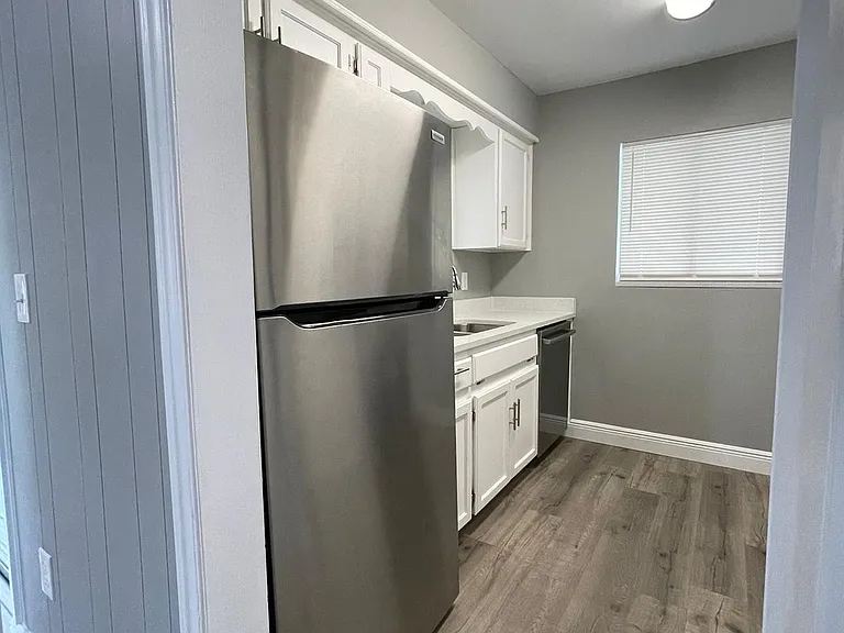 5417 Serene Ln #5417 — Photo 8