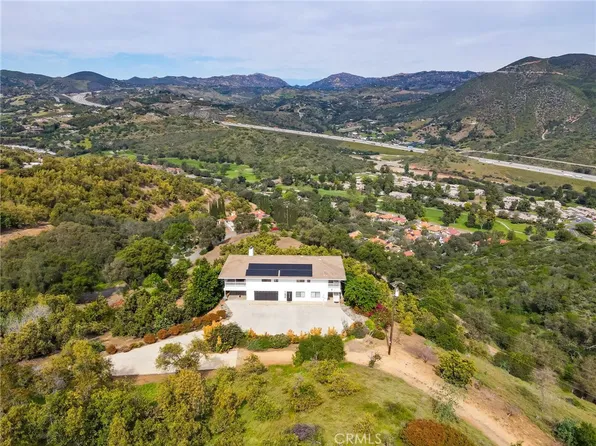 2160 Puerto Del Mundo, Fallbrook, CA 92028