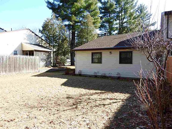 4th image of 82 Tallow Wood Dr
