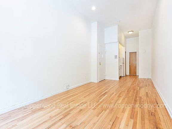 2nd image of 415 E 87th St APT 1B