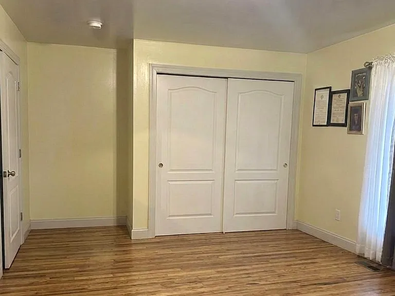 578 E 23rd St #1 — Photo 9