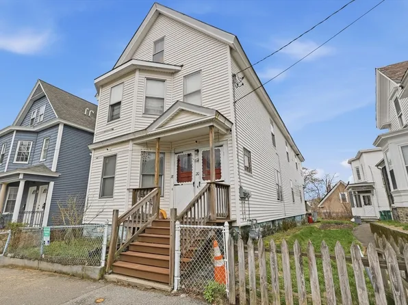 18-20 Phillips St, Lowell, MA 01854