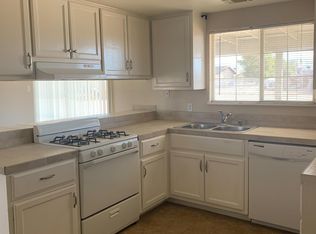 22287 Sioux Rd, Apple Valley, CA 92308