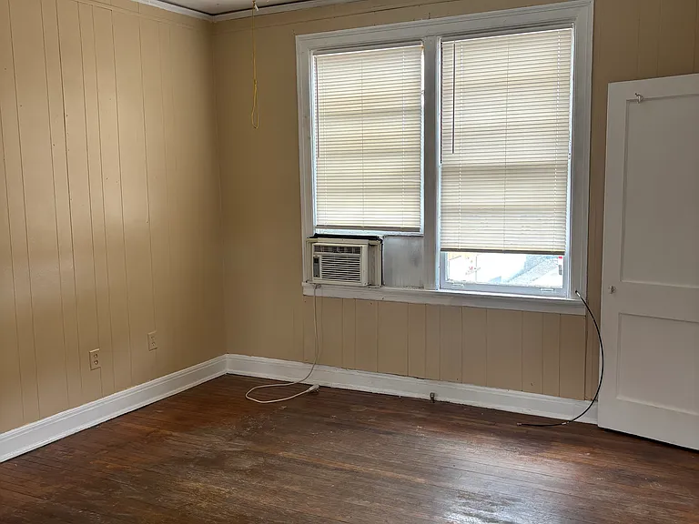 158 W Chimes St #9 — Photo 8