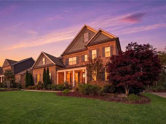 3rd image of 1620 Copperleaf Ct NW