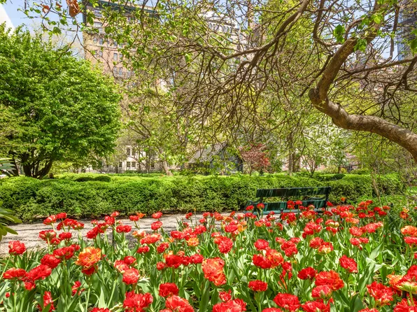 22 Gramercy Park image 20 of 23