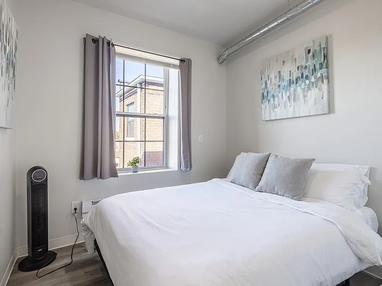 Bethune Lofts — Photo 19
