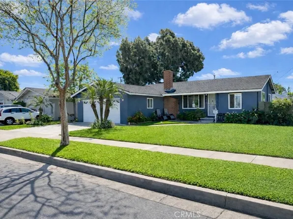 5686 Panama Dr, Buena Park, CA 90620