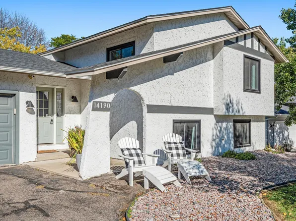 14190 Sunnyslope Dr, Maple Grove, MN 55311