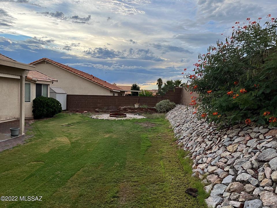 1st image of 9633 E Paseo Juan Tabo