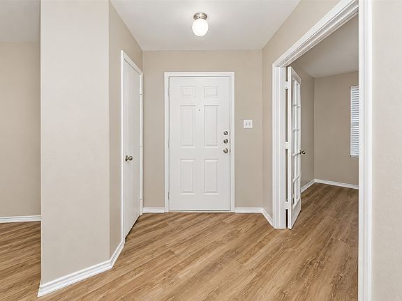 4th image of 625 Horn St