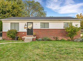 26488 Elm St, Roseville, MI 48066