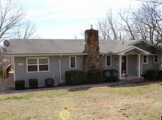 1805 Lakeshore Rd, Bull Shoals, AR 72619