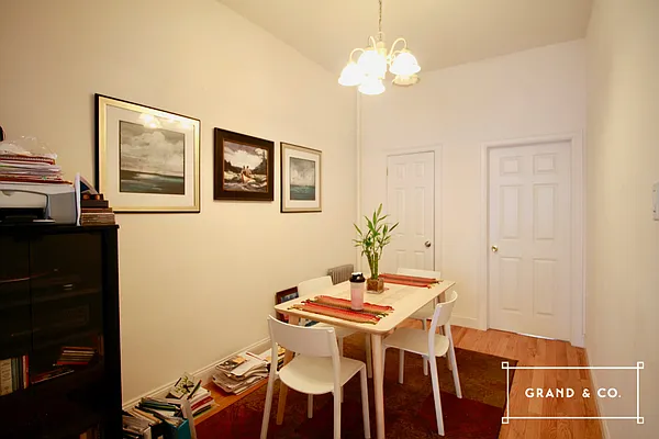 Rented by Grand & Co. | media 21