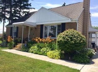 19 Lucy Ln, Cheektowaga, NY