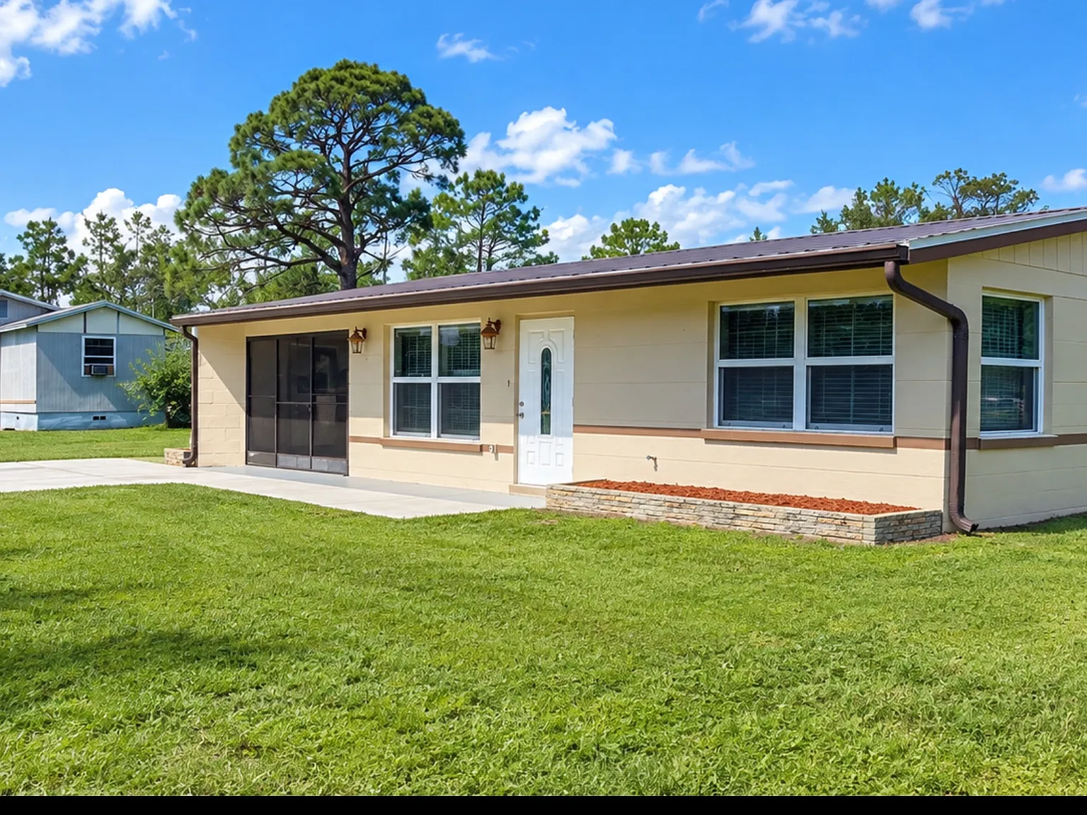 2 bed, 950 sqft, $1,485 — Photo 3