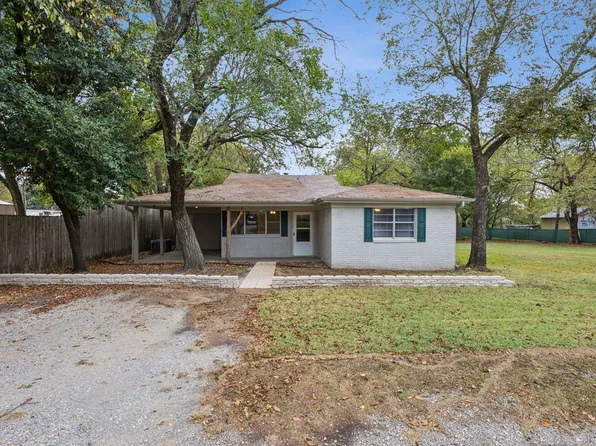 248 Ponderosa Ln, Burleson, TX 76028