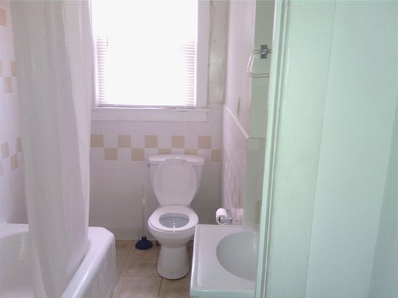 5th image of 6601 Dorel St #1