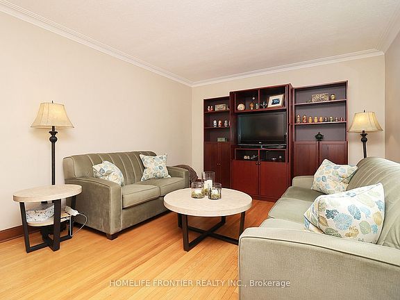 5th image of 36 Silvercrest Ave