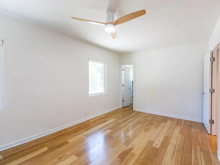1483 Arroyo View Dr — Photo 17
