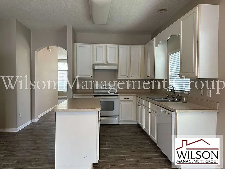 5996 Milford Haven Pl — Photo 9