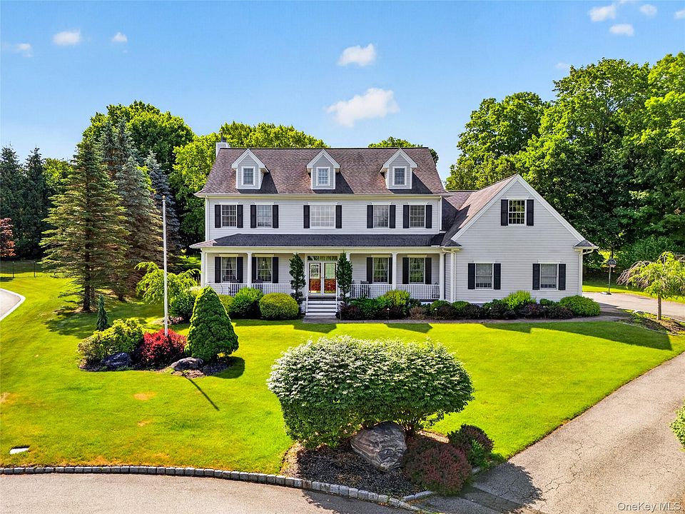 1st image of 12 Meadowview Lane