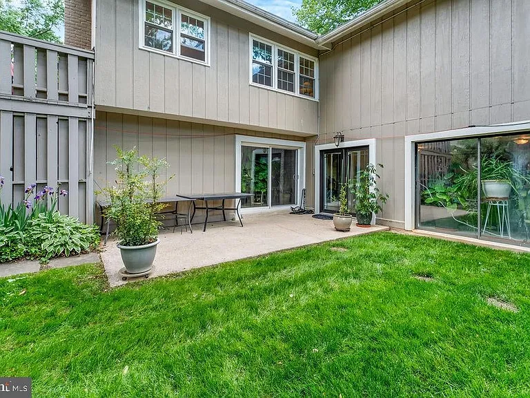 1329 Gresham Rd — Photo 60