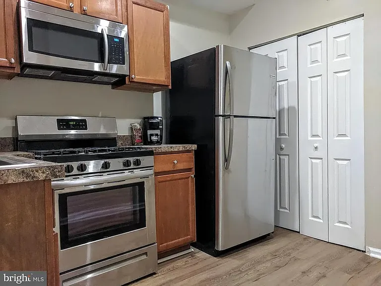 2444 Druid Hill Ave — Photo 44